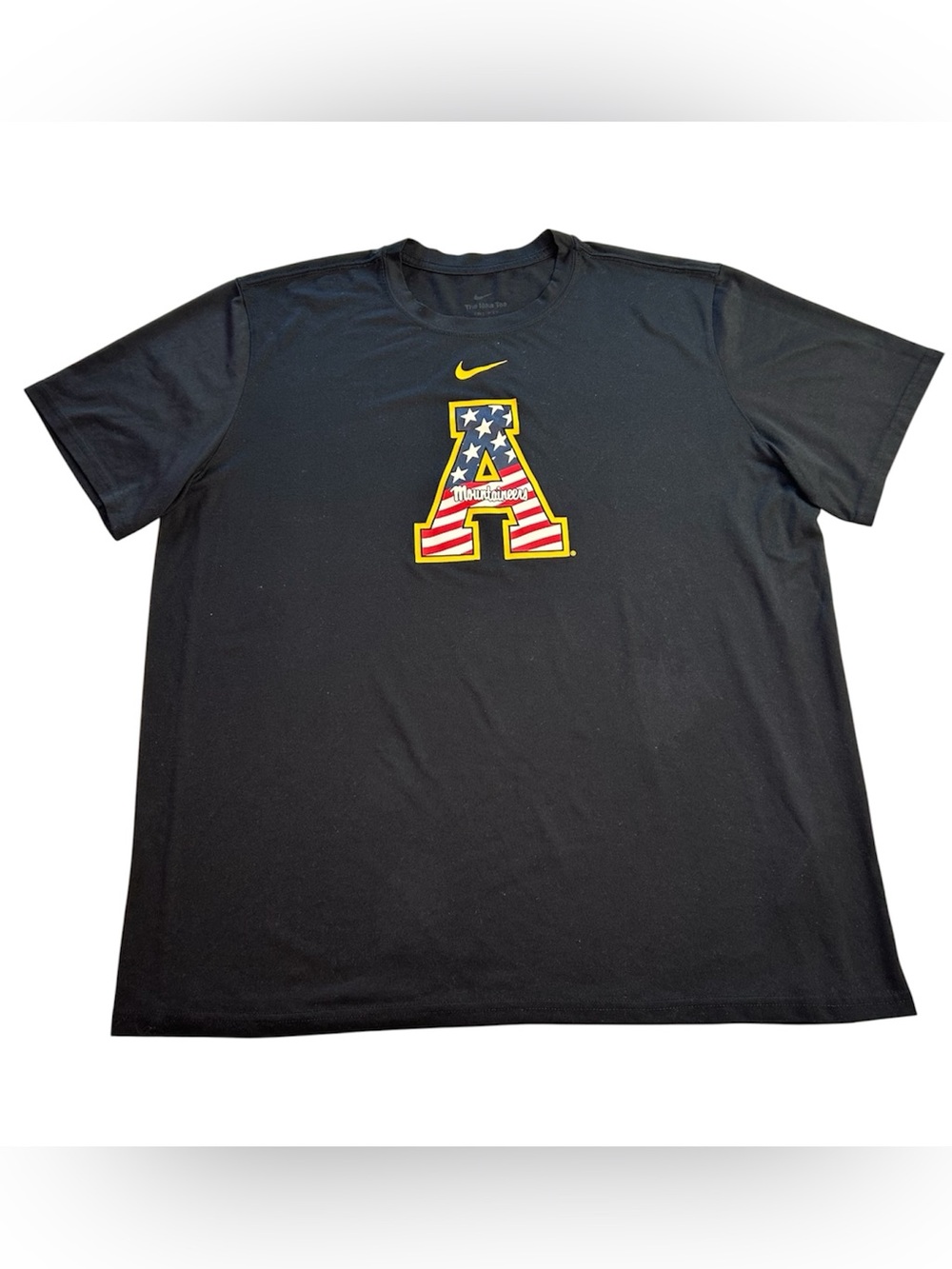 Nike Appalachian State Mountaineers Men’s USA Flag Center Swoosh T-Shirt sz XL